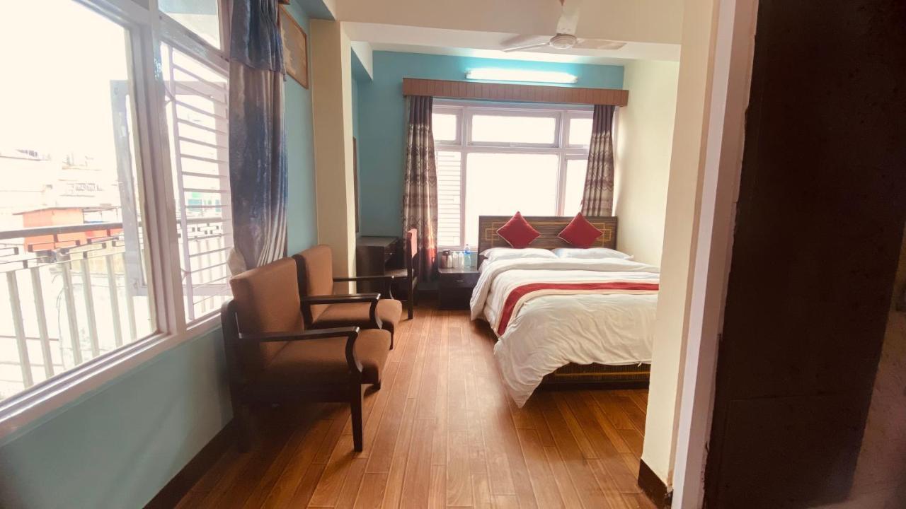 Hotel Discovery Inn Κατμαντού Εξωτερικό φωτογραφία